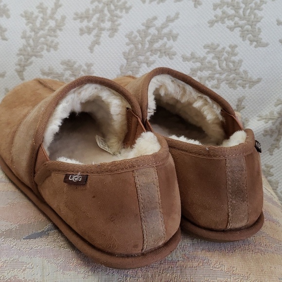 UGG Leisure Slip On Men\'s Suede Sheepskin Slipper Tan, Size 10